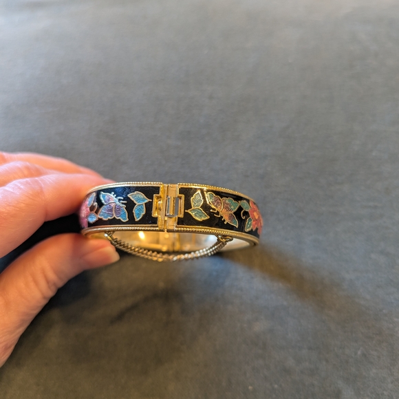 Vintage Floral Butterfly Enamel Cloisonne Bangle Bracelet in Black, Pink & Blue - Picture 4 of 6